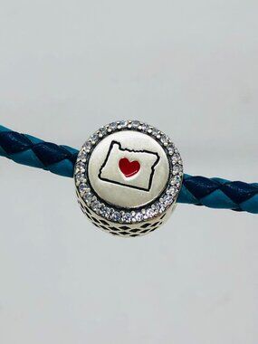 ✨✨Pandora Oregon Map Exclusive Charm